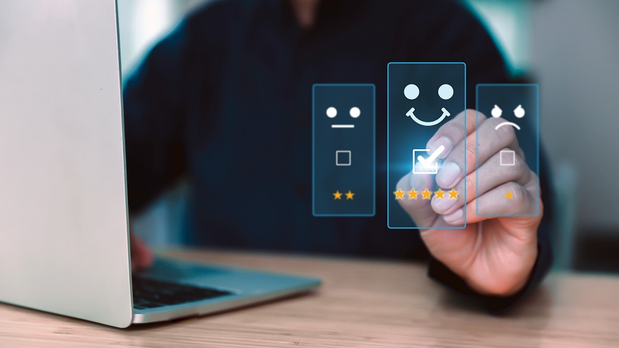 Capterra SocialPeta Reviews VS Opinions About GetHookd for Ad Intelligence Insights